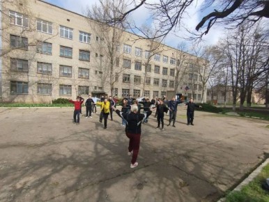 В рамках Федерального проекта «Здоровье для каждого» регионального движения ДНР «За медицину здорового долголетия» в Харцызском городском округе прошла Республиканская зарядка