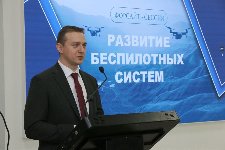 Владимир Ежиков: Участие в форсайт-сессии по развитию беспилотных систем - это возможность пообщаться с нашими учеными и разработчиками, занятыми этой темой Владимир Ежиков: Участие в форсайт-сессии по развитию беспилотных систем - это возможность пообщаться с нашими учеными и разработчиками, занятыми этой темой