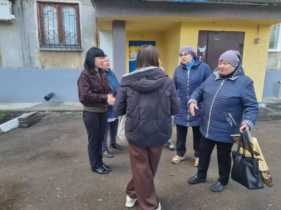 Следующую встречу Юлия Александровна провела по улице Краснознаменская у дома 59 Следующую встречу Юлия Александровна провела по улице Краснознаменская у дома 59