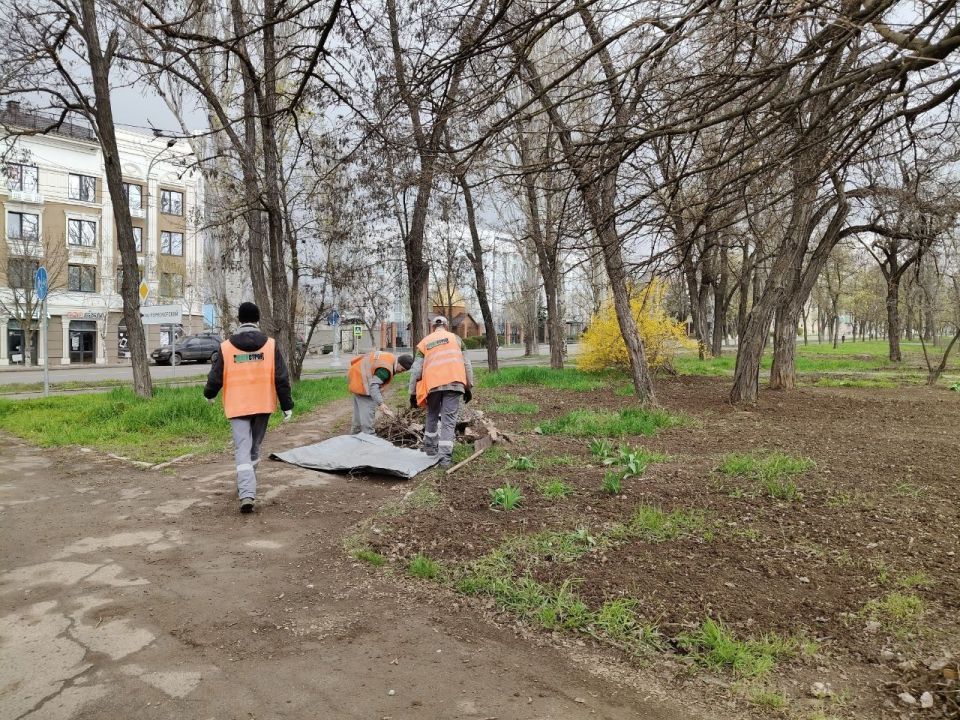 ЧИСТОТА — К ПРАЗДНИКУ: В МАРИУПОЛЕ ПРОШЁЛ ОБЩЕРЕГИОНАЛЬНЫЙ СУББОТНИК ЧИСТОТА — К ПРАЗДНИКУ: В МАРИУПОЛЕ ПРОШЁЛ ОБЩЕРЕГИОНАЛЬНЫЙ СУББОТНИК