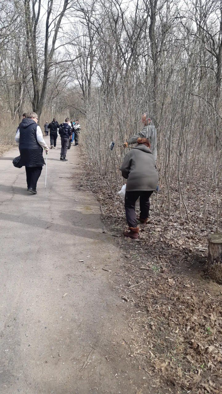 Студенты и сотрудники средних специальных учебных заведений приняли участие в общереспубликанском субботнике Студенты и сотрудники средних специальных учебных заведений приняли участие в общереспубликанском субботнике