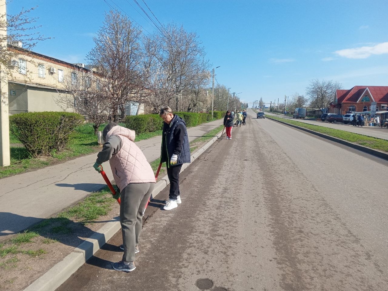 Ещё некоторые фото и видео с сегодняшнего общереспубликанского субботника Ещё некоторые фото и видео с сегодняшнего общереспубликанского субботника
