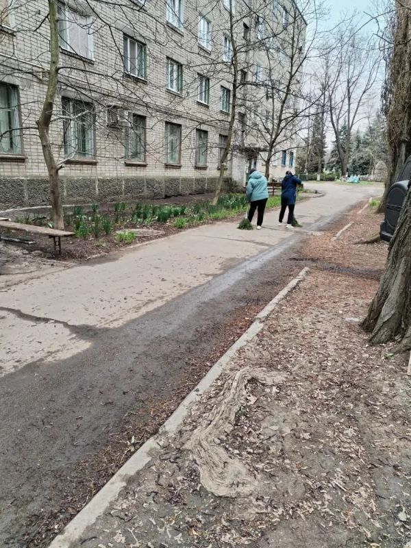 Сергей Желновач: Сегодня, 11 апреля 2026 во исполнение поручения Главы Донецкой Народной Республики Д.В. Пушилина, в г.Светлодарск состоялся общереспубликанский субботник Сергей Желновач: Сегодня, 11 апреля 2026 во исполнение поручения Главы Донецкой Народной Республики Д.В. Пушилина, в г.Светлодарск состоялся общереспубликанский субботник