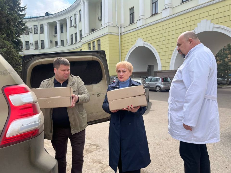 В преддверии праздника Великой ПАСХИ,совместно с моим коллегой Дмитрием Плетнем посетили Республиканский центр травматологии В преддверии праздника Великой ПАСХИ,совместно с моим коллегой Дмитрием Плетнем посетили Республиканский центр травматологии