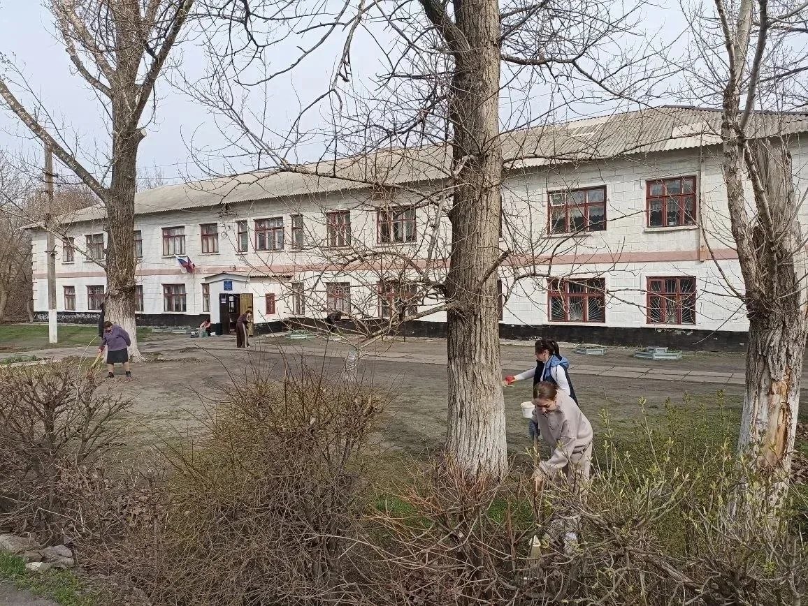 В Торезе прошёл общереспубликанский субботник В Торезе прошёл общереспубликанский субботник