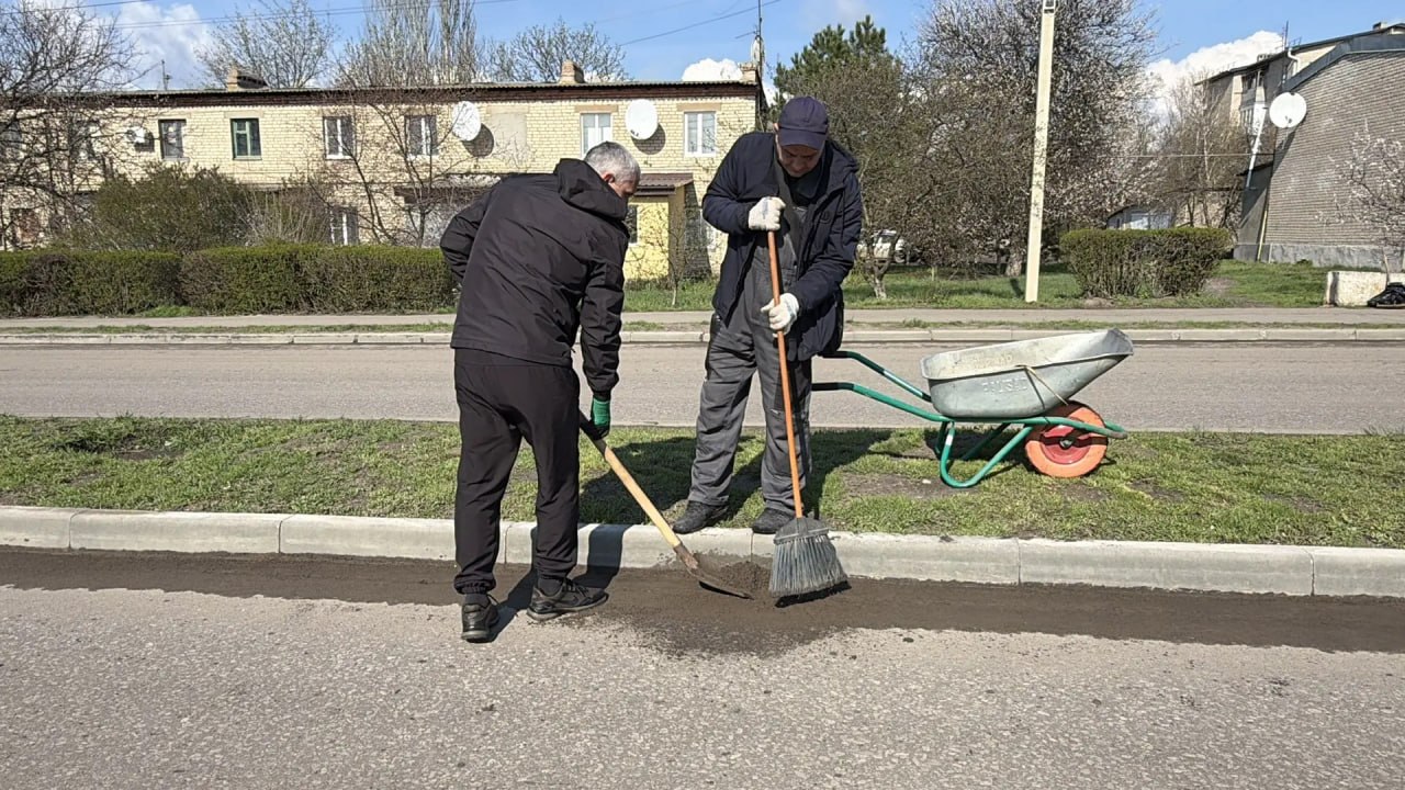 Наталья Великодная: Сегодня в Тельмановском муниципальном округе прошел общереспубликанский субботник, и я с удовольствием приняла в нем участие Наталья Великодная: Сегодня в Тельмановском муниципальном округе прошел общереспубликанский субботник, и я с удовольствием приняла в нем участие