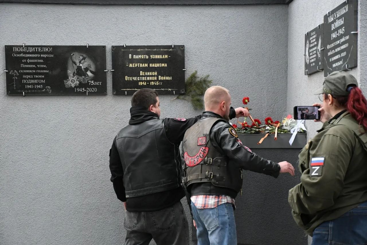 Александр Шатов: В Кировском состоялась памятная церемония возложения цветов Александр Шатов: В Кировском состоялась памятная церемония возложения цветов