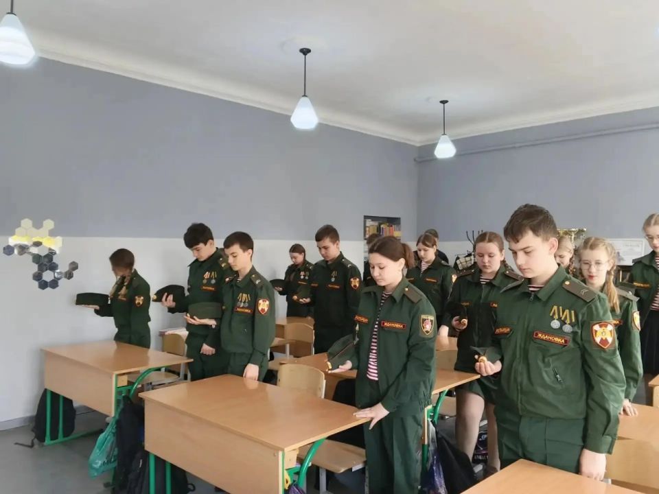 В Шахтерском округе детям рассказали об узниках фашистских концлагерей В Шахтерском округе детям рассказали об узниках фашистских концлагерей