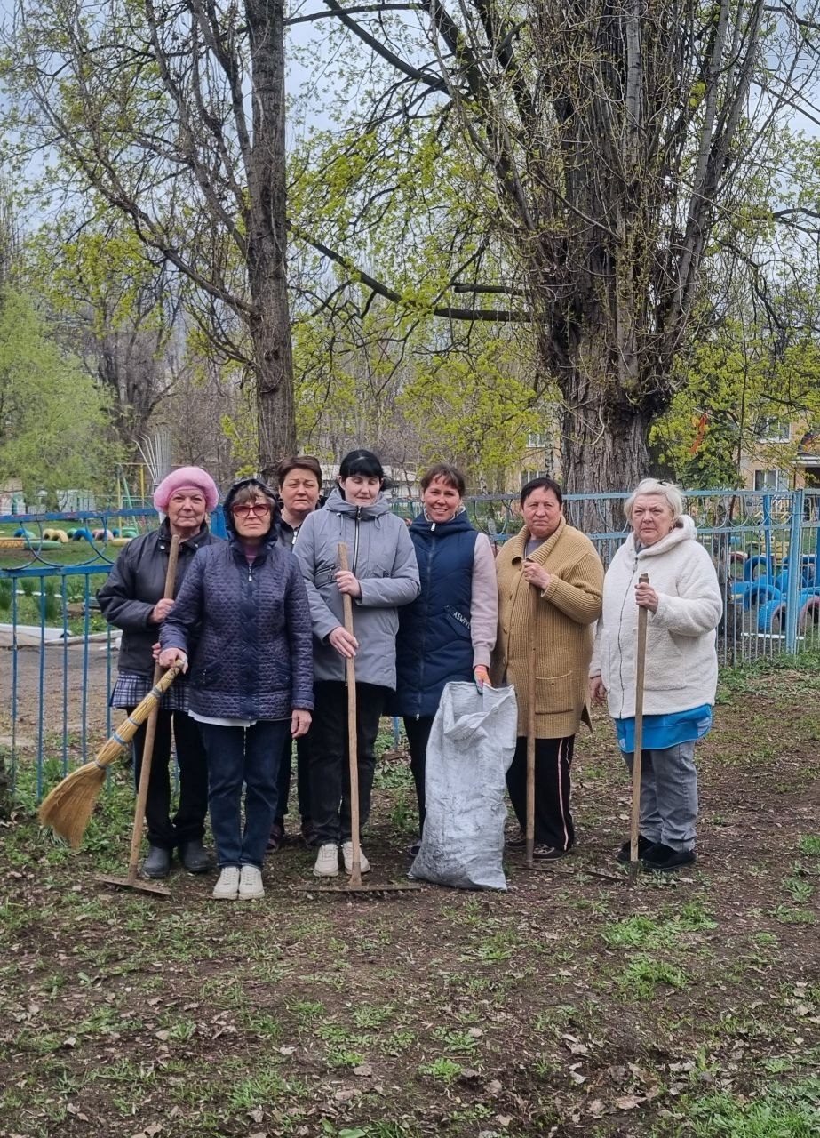 Елена Рязанцева: 11 апреля Пролетарский район принял участие в республиканском субботнике, который стал ярким примером гражданской активности и заботы о своем городе и был организован в рамках федерального партийного... Елена Рязанцева: 11 апреля Пролетарский район принял участие в республиканском субботнике, который стал ярким примером гражданской активности и заботы о своем городе и был организован в рамках федерального партийного...