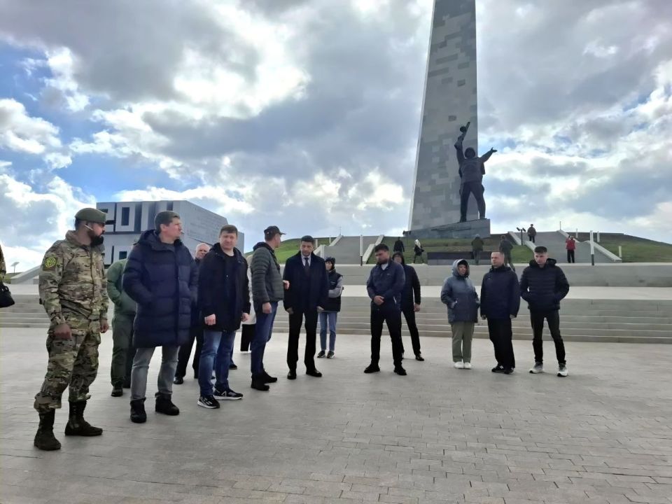 Александр Шатов: В Шахтерске провели соревнования по самбо «Покорители космоса» Александр Шатов: В Шахтерске провели соревнования по самбо «Покорители космоса»