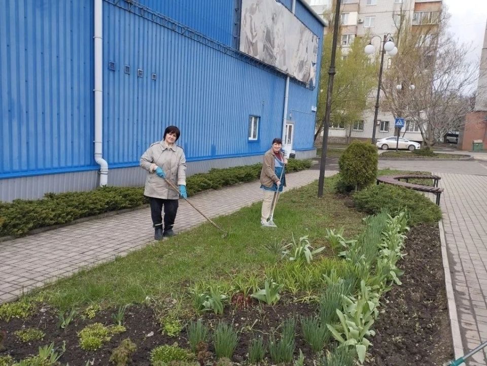 К субботнику присоединились предприятия и учреждения Кировского внутригородского района города Донецк! К субботнику присоединились предприятия и учреждения Кировского внутригородского района города Донецк!