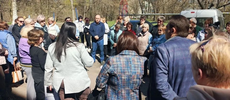 Анна Кондрыкинская: Выехали в Кировский район Донецка на улицу Бирюзова по просьбе местных жителей Анна Кондрыкинская: Выехали в Кировский район Донецка на улицу Бирюзова по просьбе местных жителей
