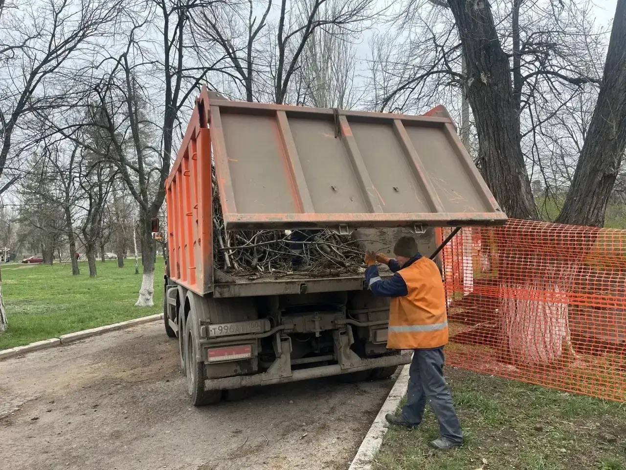 О работах МУП «Простор». МУП «Простор» ежедневно выполняет все необходимые работы по содержанию городских улиц О работах МУП «Простор». МУП «Простор» ежедневно выполняет все необходимые работы по содержанию городских улиц