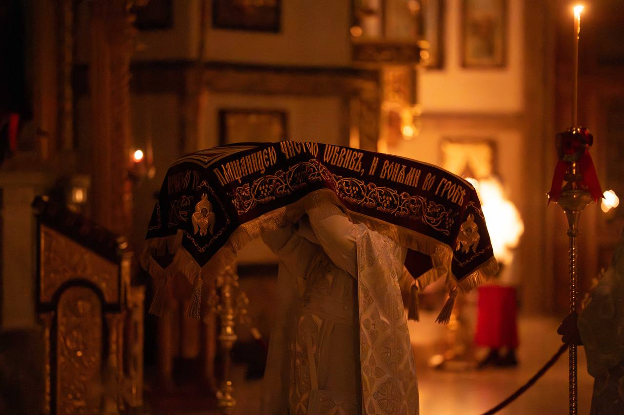 Денис Шимановский: Вместе с молодежью посетили Пасхальную Полуночницу Денис Шимановский: Вместе с молодежью посетили Пасхальную Полуночницу