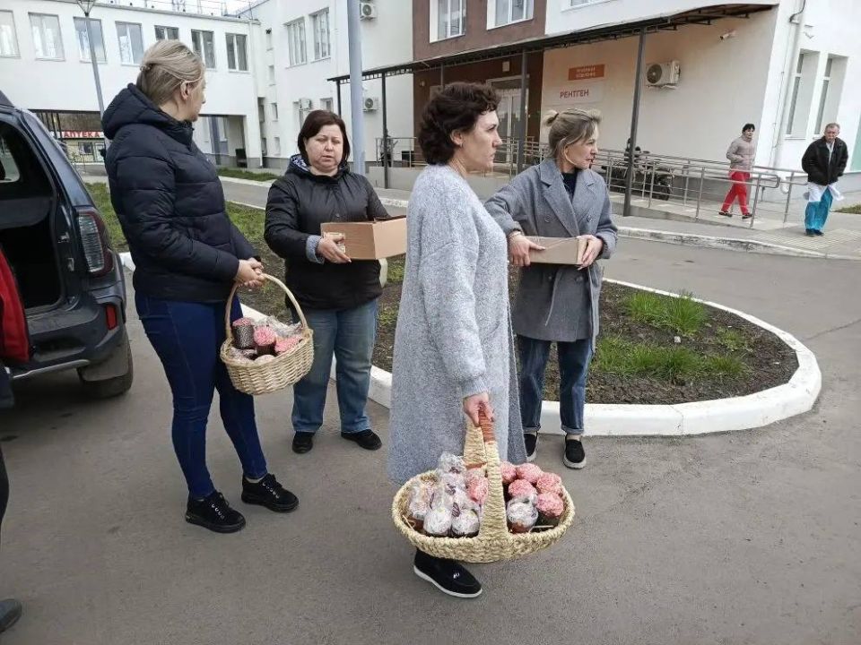 Благодарим всех, кто защищает и всех, кто помогает исцеляться Благодарим всех, кто защищает и всех, кто помогает исцеляться