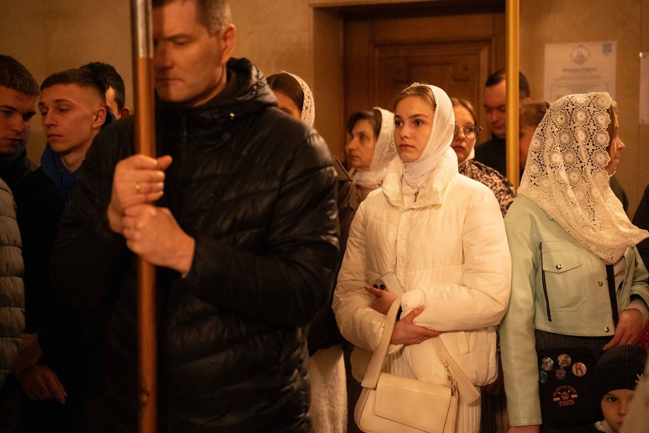 Денис Шимановский: Вместе с молодежью посетили Пасхальную Полуночницу Денис Шимановский: Вместе с молодежью посетили Пасхальную Полуночницу