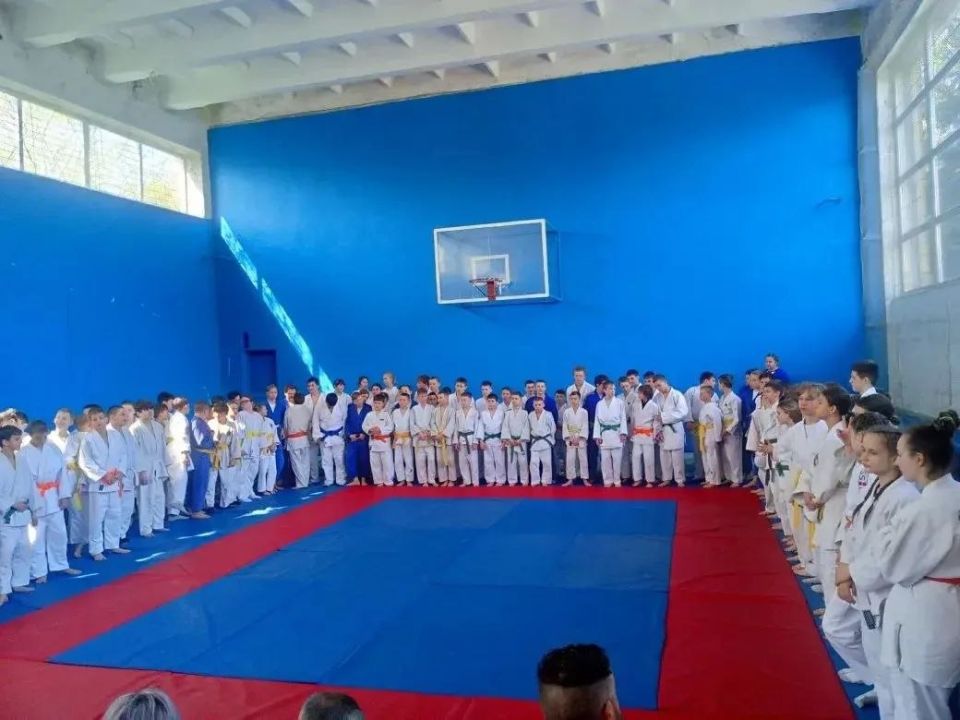 В городе Новоазовске состоялся Открытый Турнир по дзюдо «Кубок Приазовья» среди мальчиков и девочек 2013-2015 года рождения, в рамках реализации партийного Проекта «Выбор сильных» при поддержке Всероссийской политической... В городе Новоазовске состоялся Открытый Турнир по дзюдо «Кубок Приазовья» среди мальчиков и девочек 2013-2015 года рождения, в рамках реализации партийного Проекта «Выбор сильных» при поддержке Всероссийской политической...
