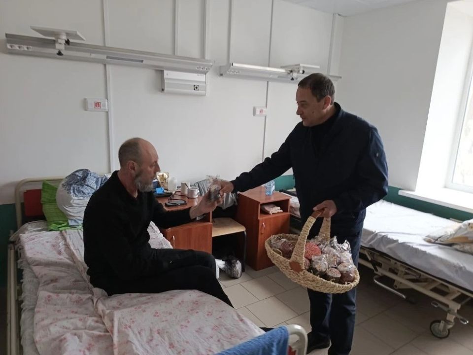 Константин Зинченко: Светлая седмица: благодарность тем, кто защищает и тем, кто помогает исцеляться Константин Зинченко: Светлая седмица: благодарность тем, кто защищает и тем, кто помогает исцеляться
