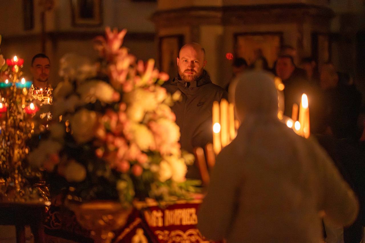 Денис Шимановский: Вместе с молодежью посетили Пасхальную Полуночницу Денис Шимановский: Вместе с молодежью посетили Пасхальную Полуночницу