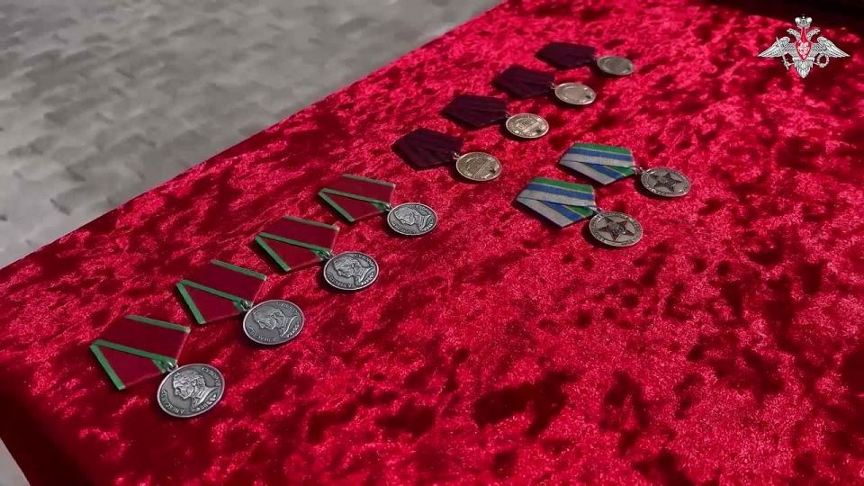 ���������� ������: ������ 1642-�� ���������� ��������������� ��������� ����� 90-� ����������� �������� ������� ����������� ������ ������� ��������������� �������