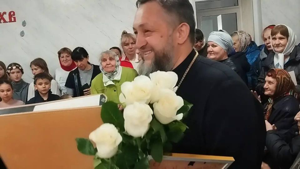 В воскресной школе "Росток", при Свято-Владимирском храме города Ясиноватая, прошел утренник, посвященный главному христианскому празднику Пасхе В воскресной школе "Росток", при Свято-Владимирском храме города Ясиноватая, прошел утренник, посвященный главному христианскому празднику Пасхе