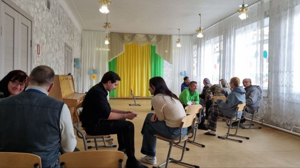 Точка спокойствия. Комитет воссоединения Донбасса уделяет особое внимание людям, эвакуированным из зоны боевых действий Точка спокойствия. Комитет воссоединения Донбасса уделяет особое внимание людям, эвакуированным из зоны боевых действий