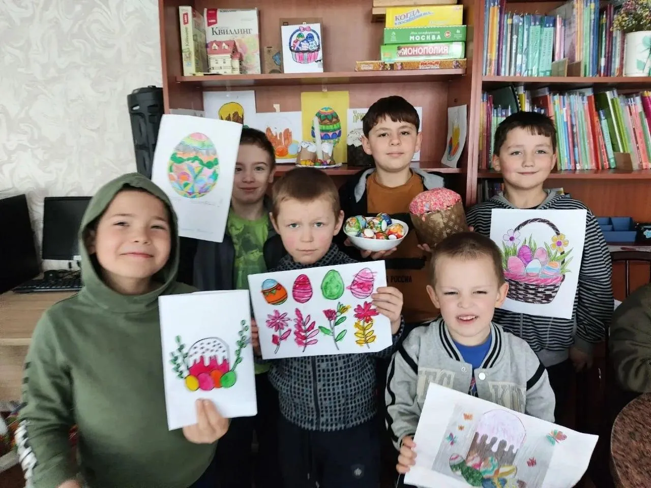 Пасхальное чудо своими руками сделали воспитанники социально-реабилитационного центра Харцызска Пасхальное чудо своими руками сделали воспитанники социально-реабилитационного центра Харцызска