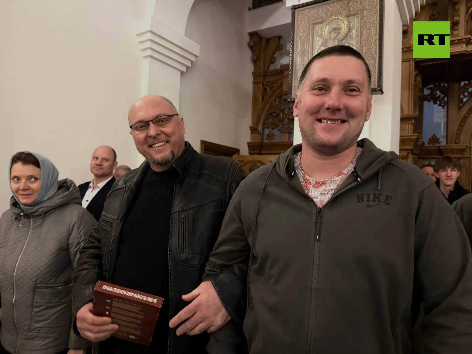 ПАСХА ФРОНТОВАЯ. Военный корреспондент Семён Пегов, автор канала WarGonzo Уже третий год подряд провожу предпасхальную неделю в Горловке ПАСХА ФРОНТОВАЯ. Военный корреспондент Семён Пегов, автор канала WarGonzo Уже третий год подряд провожу предпасхальную неделю в Горловке