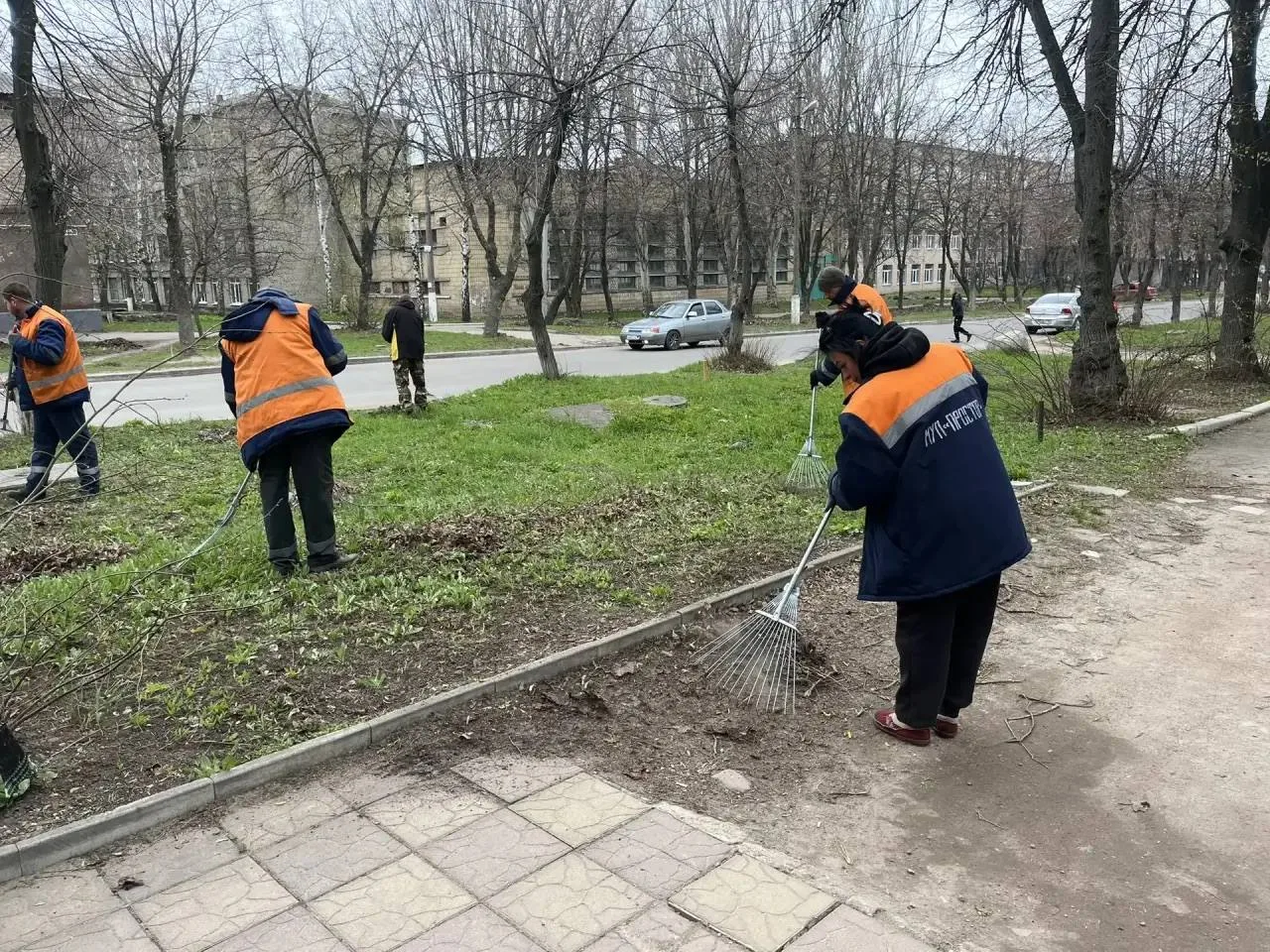 О работах МУП «Простор». Муниципальное унитарное предприятие «Простор» ежедневно выполняет все необходимые работы по содержанию городских улиц О работах МУП «Простор». Муниципальное унитарное предприятие «Простор» ежедневно выполняет все необходимые работы по содержанию городских улиц