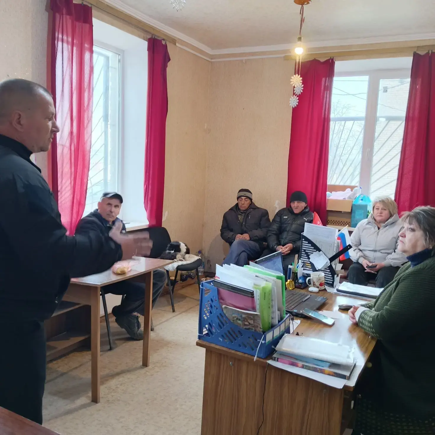 14 апреля 2026 года заместитель главы администрации городского округа Дебальцево Валерий Бессараб посетил с рабочим визитом пгт Луганское 14 апреля 2026 года заместитель главы администрации городского округа Дебальцево Валерий Бессараб посетил с рабочим визитом пгт Луганское