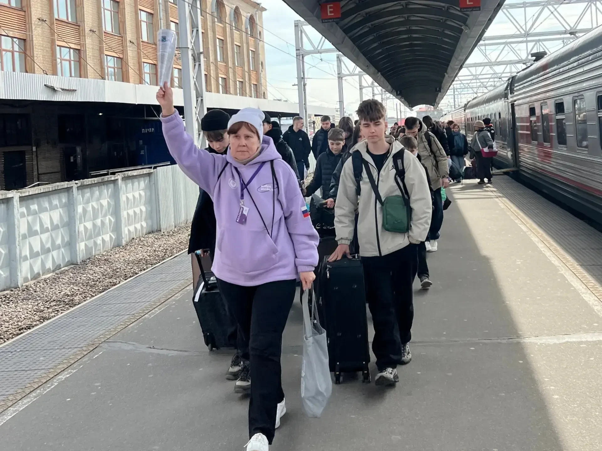 Ленобласть приняла на отдых 100 детей из Енакиево Ленобласть приняла на отдых 100 детей из Енакиево