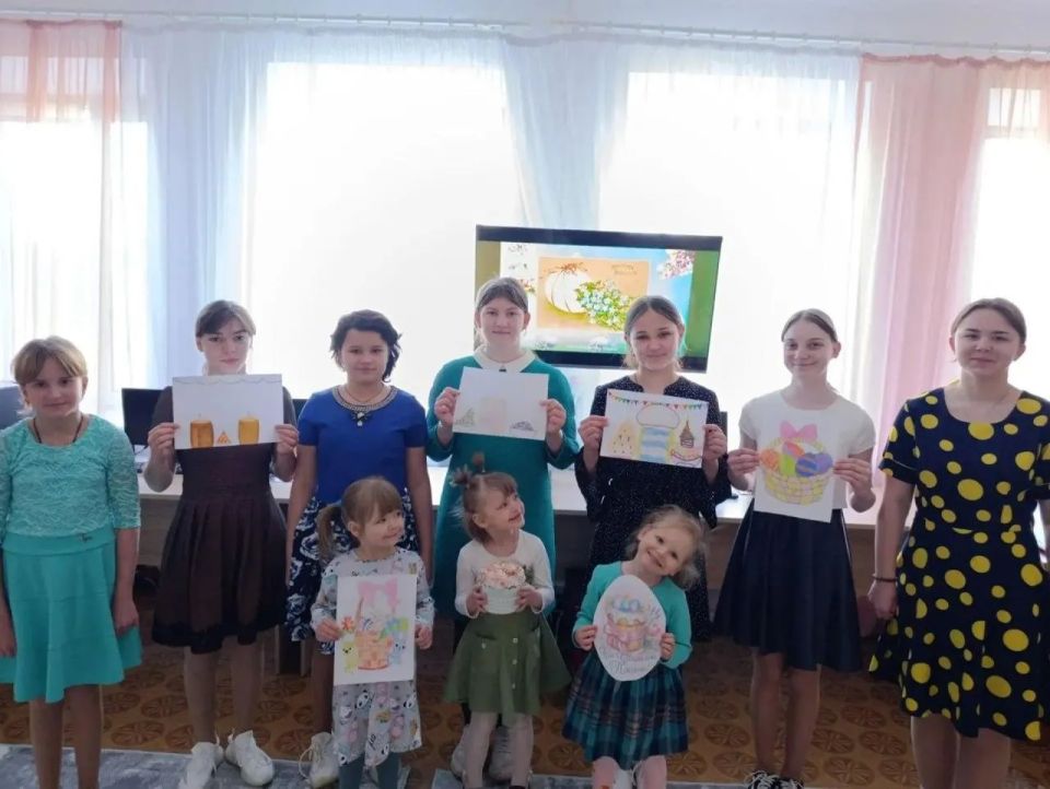 Пасхальное чудо своими руками сделали воспитанники социально-реабилитационного центра Харцызска Пасхальное чудо своими руками сделали воспитанники социально-реабилитационного центра Харцызска