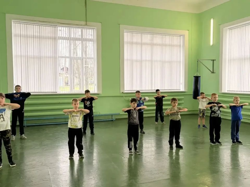"Здоровье в порядке - спасибо зарядке!" "Здоровье в порядке - спасибо зарядке!"