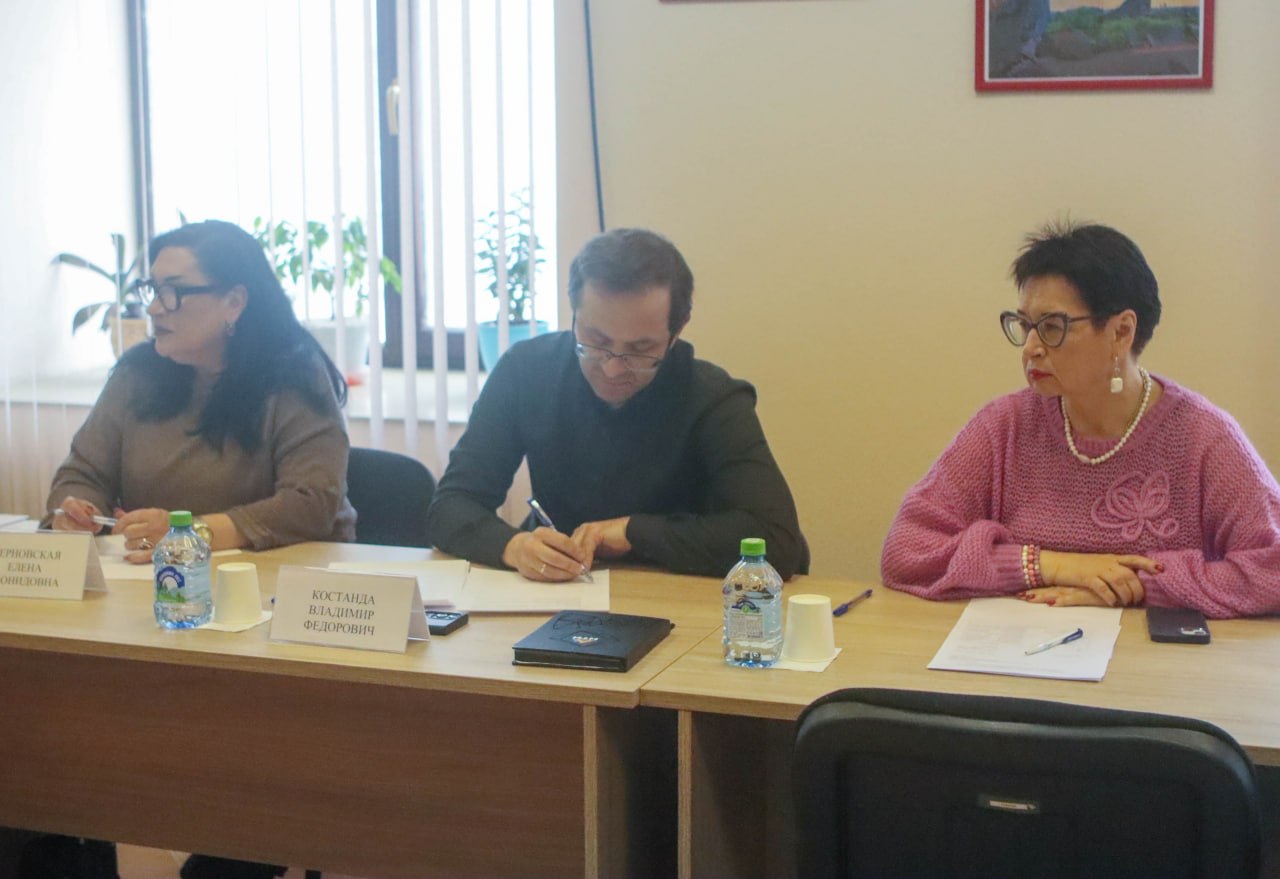 В Общественной палате ДНР рассмотрели вопросы развития инфраструктуры для обеспечения деятельности отраслей промышленности В Общественной палате ДНР рассмотрели вопросы развития инфраструктуры для обеспечения деятельности отраслей промышленности