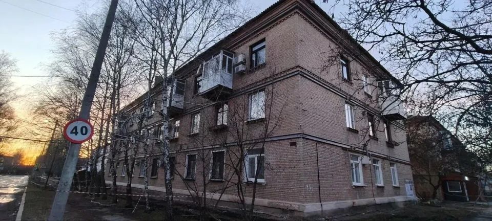 Республика Бурятия проводит ремонт многоквартирного дома в городе Комсомольское Республика Бурятия проводит ремонт многоквартирного дома в городе Комсомольское