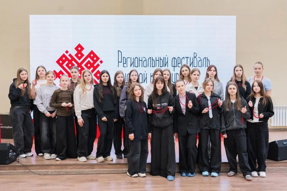 Более 500 школьников поучаствовали в мастер-классах Фестиваля русской культуры и традиций в ДНР Более 500 школьников поучаствовали в мастер-классах Фестиваля русской культуры и традиций в ДНР