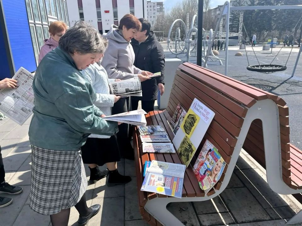 В библиотеках Снежного организовали тематические мероприятия в рамках календаря памятных дат и праздников В библиотеках Снежного организовали тематические мероприятия в рамках календаря памятных дат и праздников