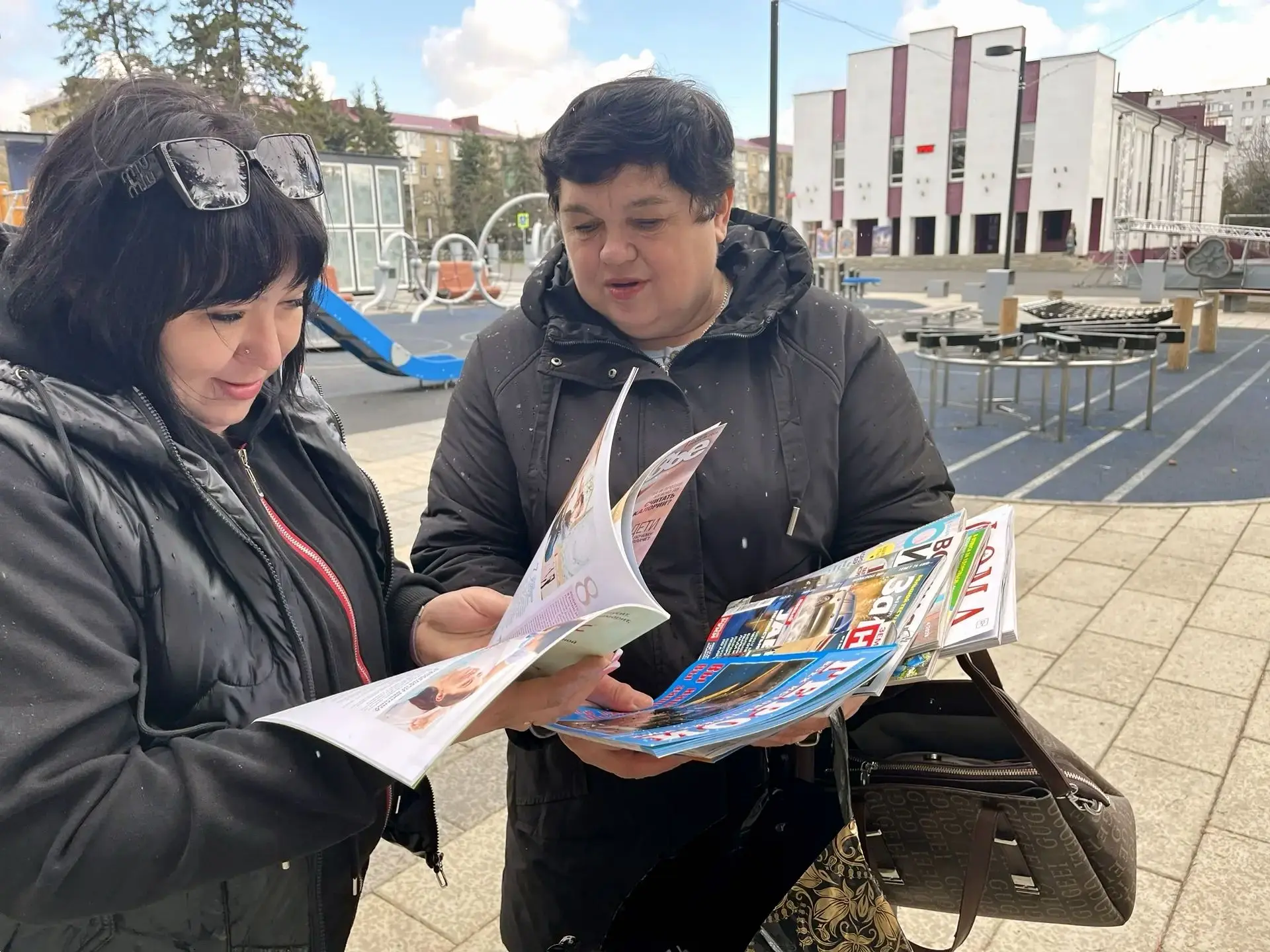 В библиотеках Снежного организовали тематические мероприятия в рамках календаря памятных дат и праздников В библиотеках Снежного организовали тематические мероприятия в рамках календаря памятных дат и праздников