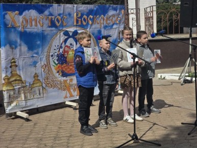 Светлый праздник Пасхи прошел в Докучаевске