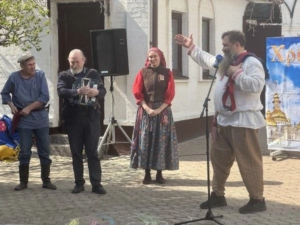 Светлый праздник Пасхи прошел в Докучаевске Светлый праздник Пасхи прошел в Докучаевске