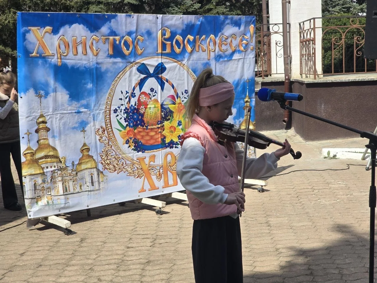 Светлый праздник Пасхи прошел в Докучаевске Светлый праздник Пасхи прошел в Докучаевске