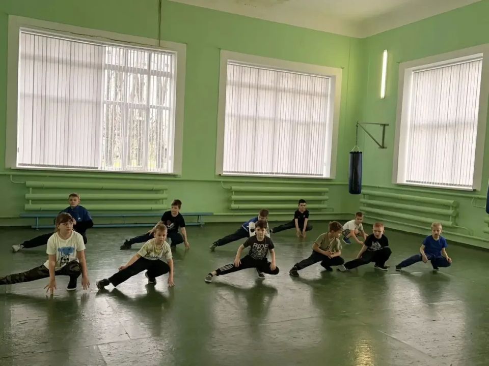 "Здоровье в порядке - спасибо зарядке!" "Здоровье в порядке - спасибо зарядке!"
