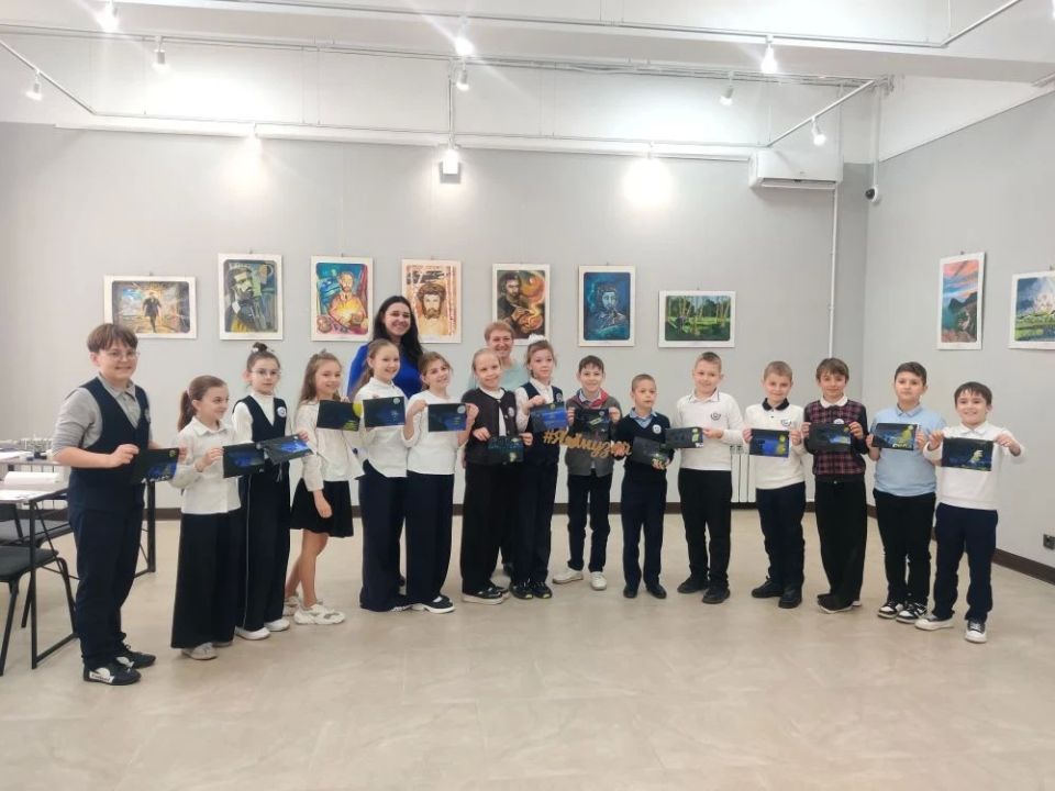 В Краеведческом музее города Мариуполя открылась выставка работ юных художников В Краеведческом музее города Мариуполя открылась выставка работ юных художников