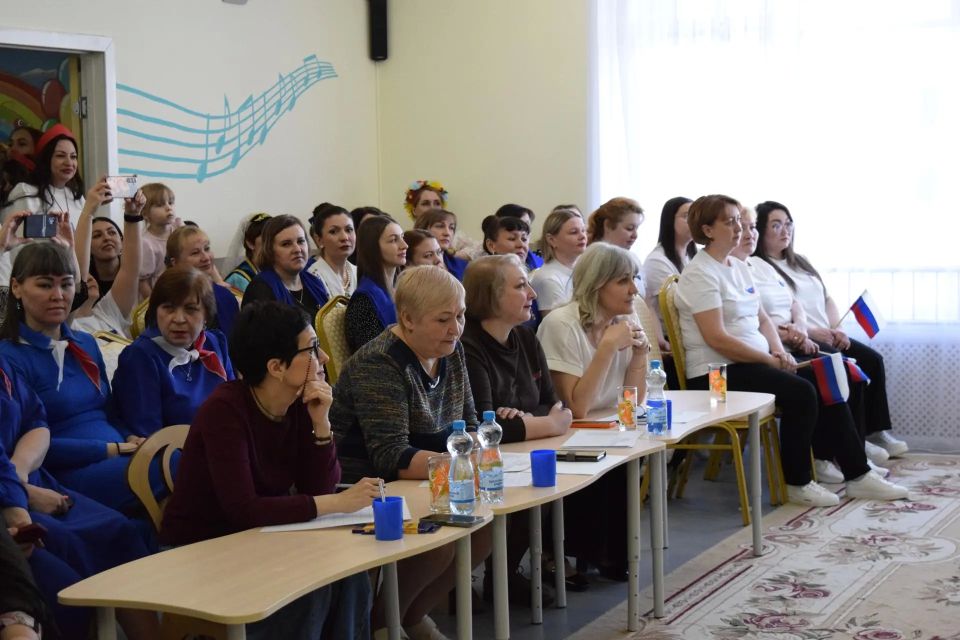 В детском саду ЯНАО прошел фестиваль хоровых и вокальных коллективов с участием Волновахского округа В детском саду ЯНАО прошел фестиваль хоровых и вокальных коллективов с участием Волновахского округа