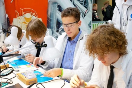 �������� � ��������������� ���������� ������ ���� �������� ������ 18 ������