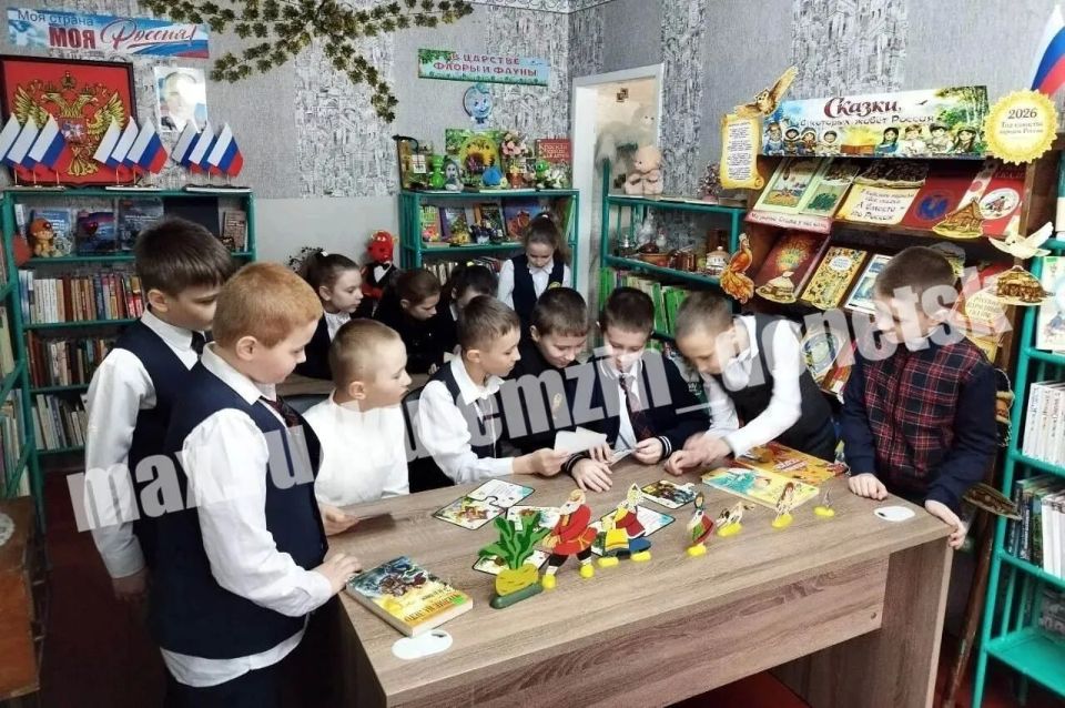 В учреждениях культуры Донецка продолжаются мероприятия в рамках Года единства народов России В учреждениях культуры Донецка продолжаются мероприятия в рамках Года единства народов России