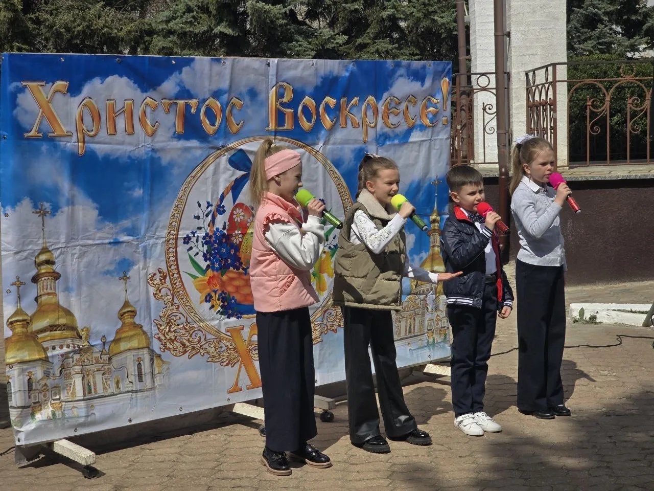 Светлый праздник Пасхи прошел в Докучаевске Светлый праздник Пасхи прошел в Докучаевске