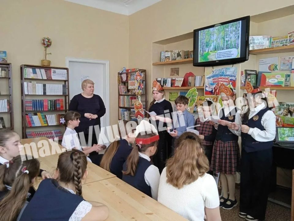 В учреждениях культуры Донецка продолжаются мероприятия в рамках Года единства народов России В учреждениях культуры Донецка продолжаются мероприятия в рамках Года единства народов России