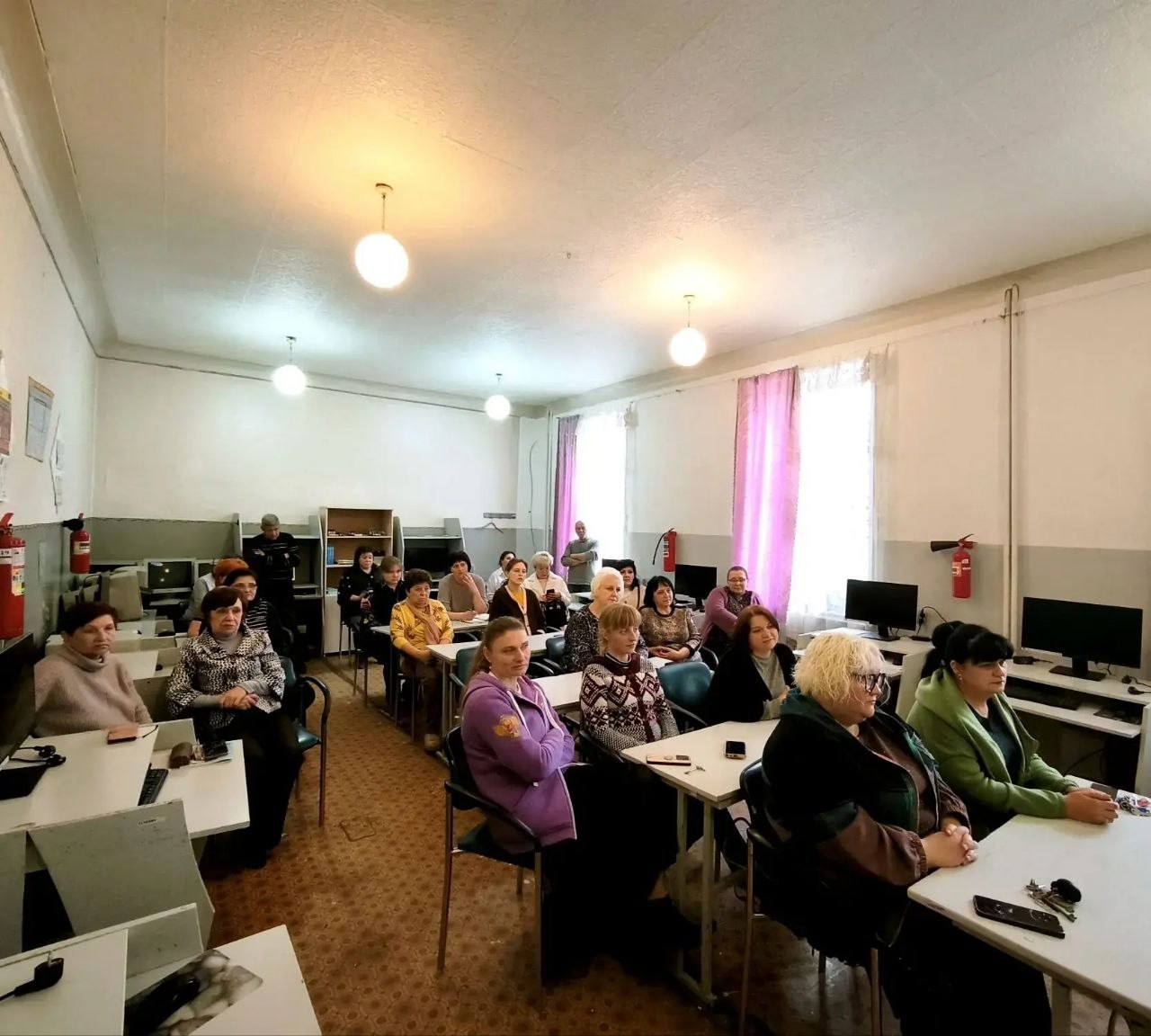 Юрий Атаманов: С руководителем Управы Ленинского внутригородского района Администрации г.о. Донецк Татьяной Темниковой провели встречу с трудовым коллективом ГБОУ «Школа № 29 г.о. Донецк» Юрий Атаманов: С руководителем Управы Ленинского внутригородского района Администрации г.о. Донецк Татьяной Темниковой провели встречу с трудовым коллективом ГБОУ «Школа № 29 г.о. Донецк»