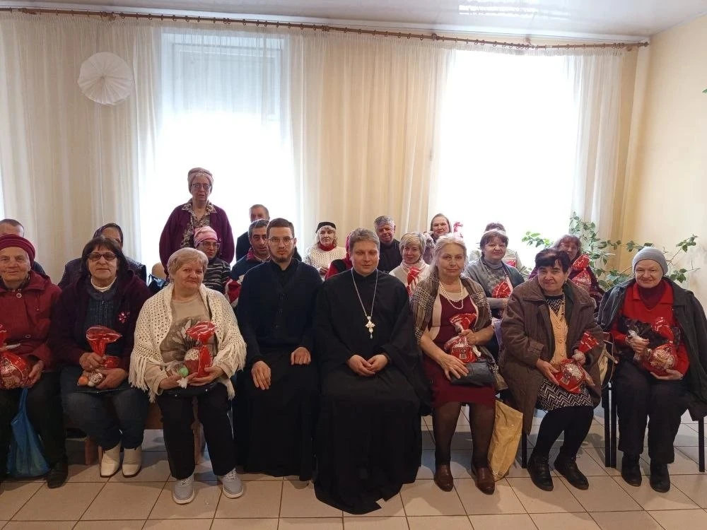 В Центрально-Городском внутригородском районе города Горловка продолжается реализация проекта Единой России «Старшее поколение» В Центрально-Городском внутригородском районе города Горловка продолжается реализация проекта Единой России «Старшее поколение»